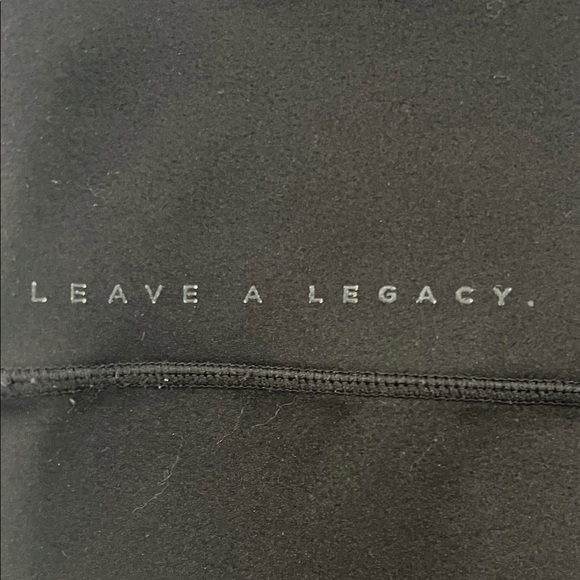 UNRL Women’s Black Leggings - Picture 3 of 4